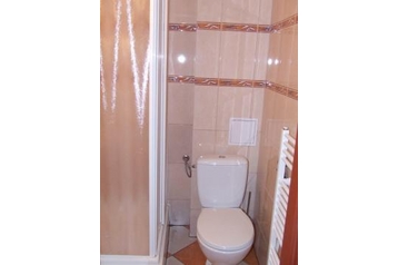 Eslovaquia Privát Staré Hory, Exterior